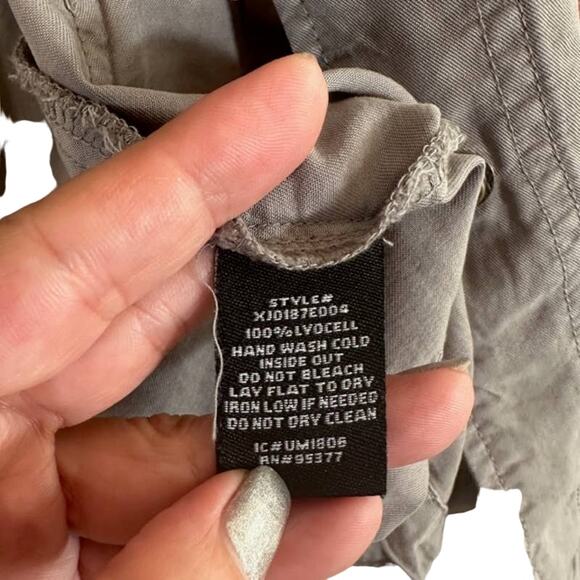 Sanctuary Gray Button Front Adjustable Waist Long Sleeve Shacket Women Sz S - Picture 11 of 11